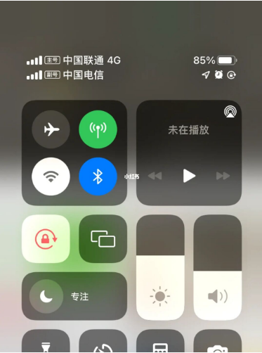 泰山苹果手机维修分享iPhone双卡信号解决办法 