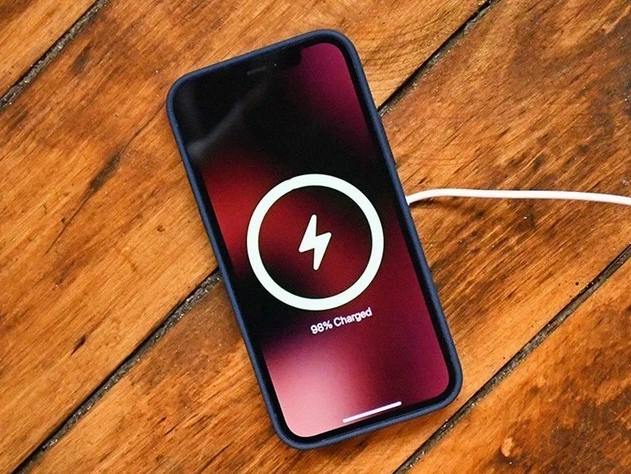 泰山苹果手机维修分享iPhone 12可以随便充电吗 